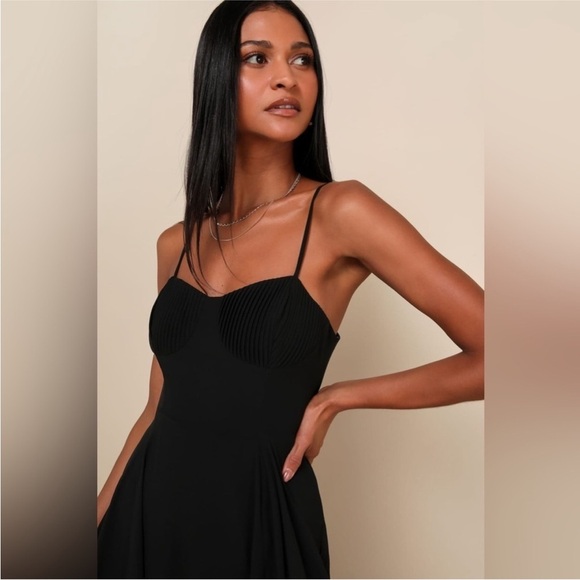 NWT Lulus Dress Cause for Commotion Black Pleated Bustier Maxi Floral Size M - Picture 3 of 11